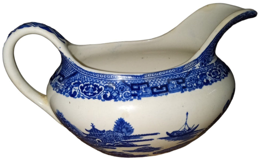 Blue Willow Mixed China Antique Homer Laughlin Vintage Set of 9 Pieces 1950s