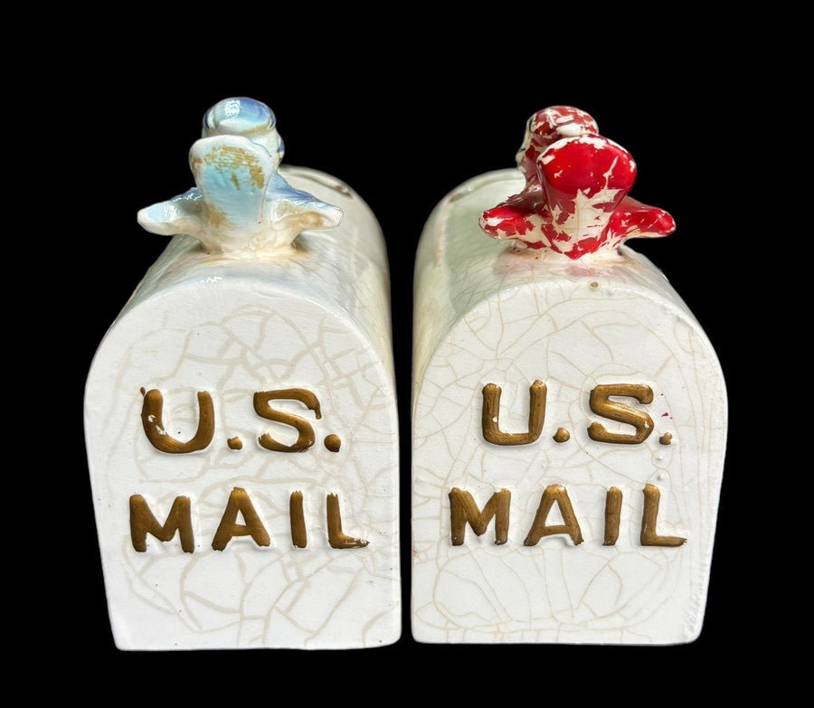 Salt and Pepper Shakers Enesco Blue Jay Cardinal Birds on Mailboxes U.S. Decor