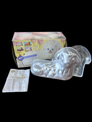 Wilton Stand-Up Lamb Two Piece Pan Mold Vintage 1994 Made in Indonesia