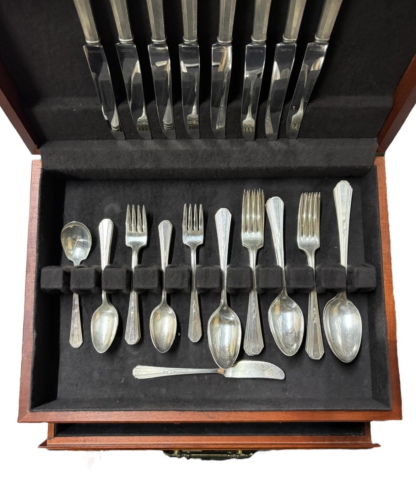 Flatware WM Rogers & Son Silver Plated Paris 1931 Pattern Set 44 Wood Tier Case