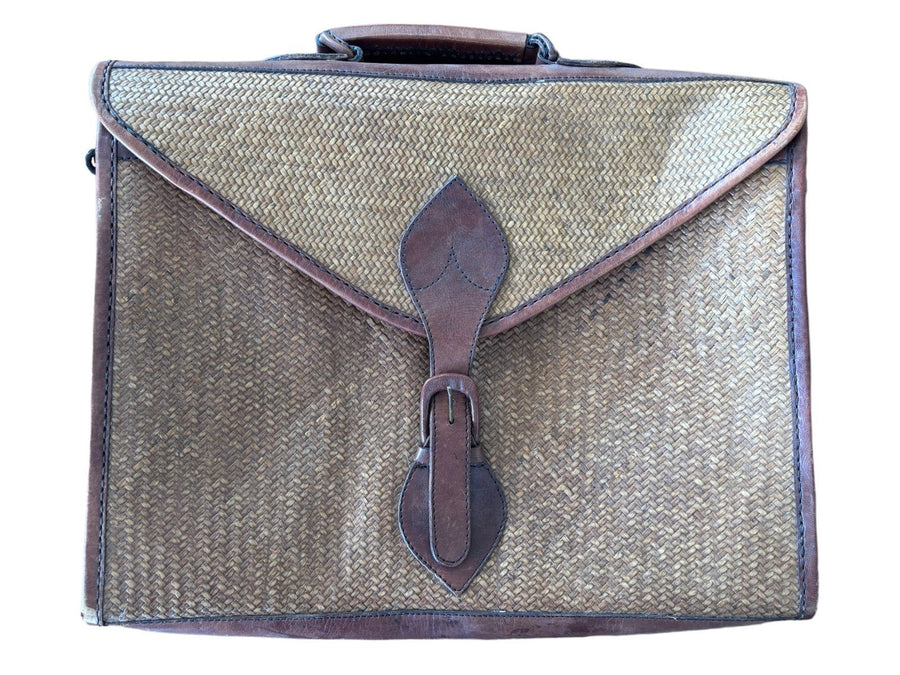 Elliott Lucca messenger Bag Made in Indonesia