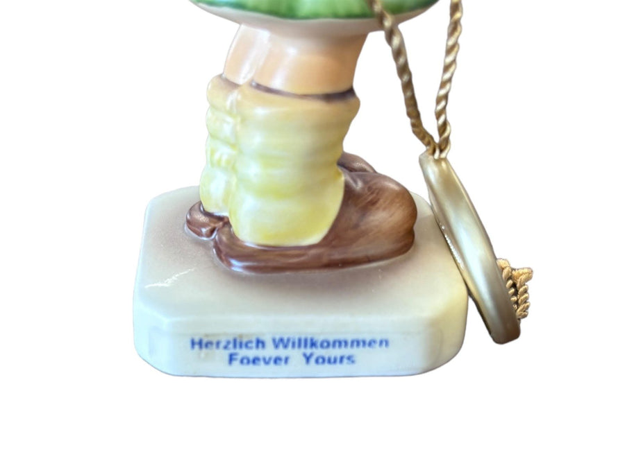 Goebel Figurine MI Hummel Club 1996/97 #014 Vintage Forever Yours First Issue