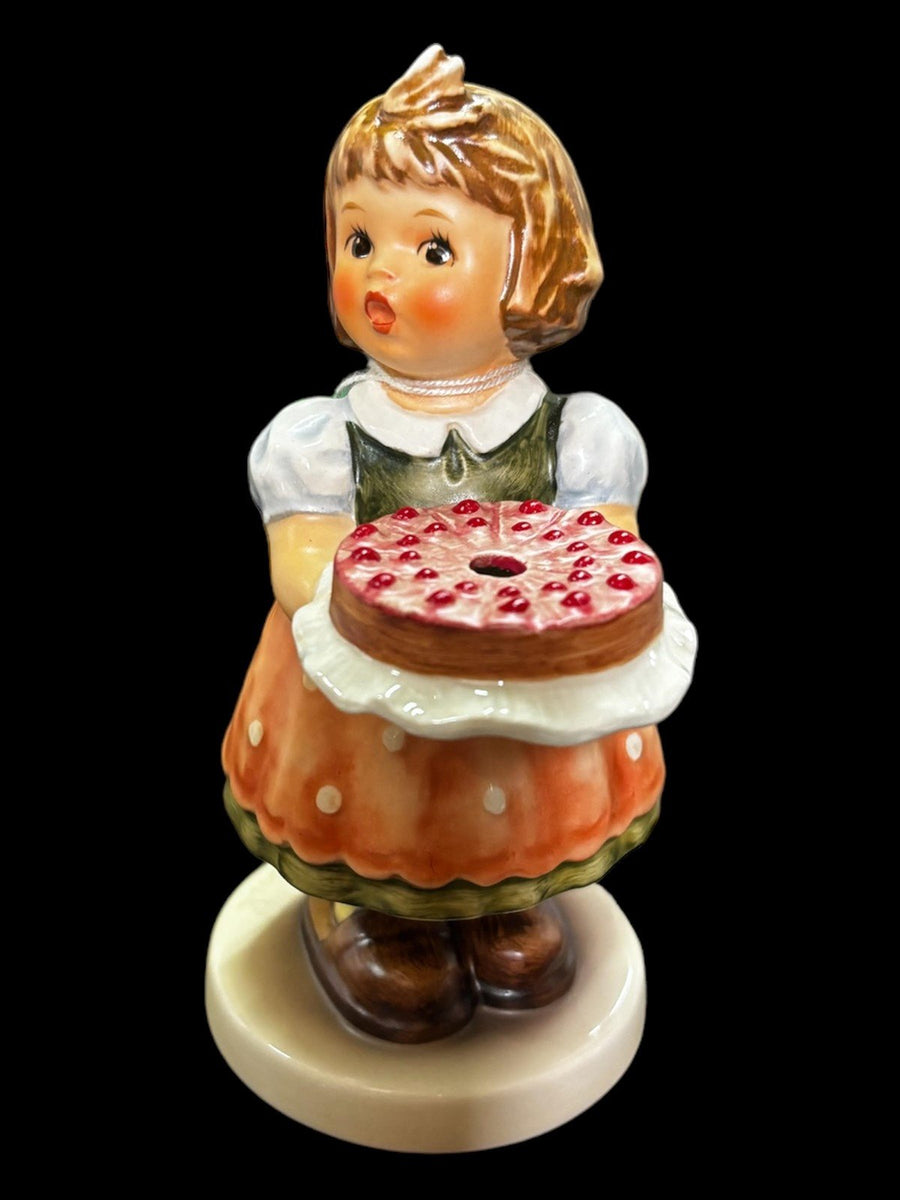 Hummel Figurine Exclusive Special Edition No. 10 Vintage Birthday Candle