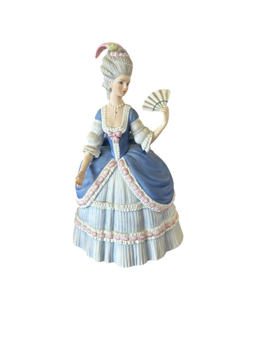 Lenox Fine Porcelain Figurine "Governor's Garden Party" Authentic Collectible