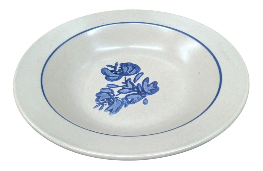 Pfaltzgraff Yorktowne Antique Dinnerware Vintage Servingware Blue White 20 Pcs.