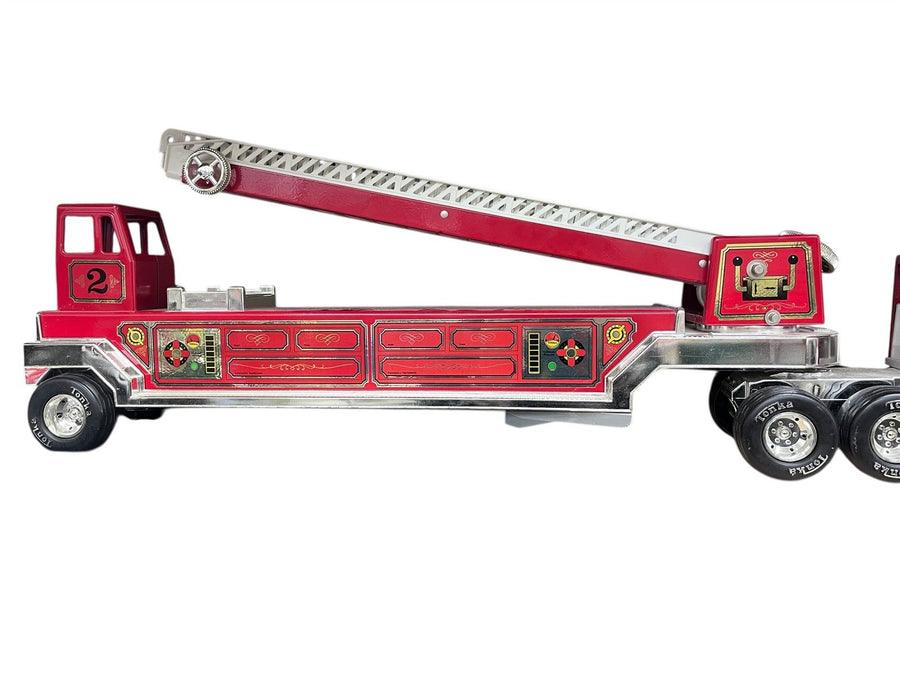 Vintage Tonka Metal Fire Truck Hook and Ladder #2 Great Condition