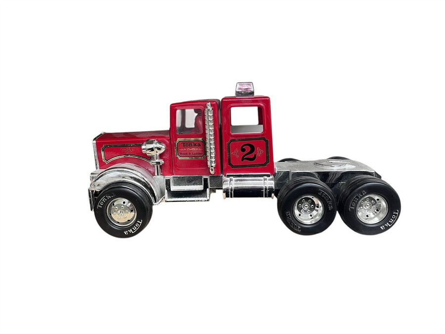 Vintage Tonka Metal Fire Truck Hook and Ladder #2 Great Condition