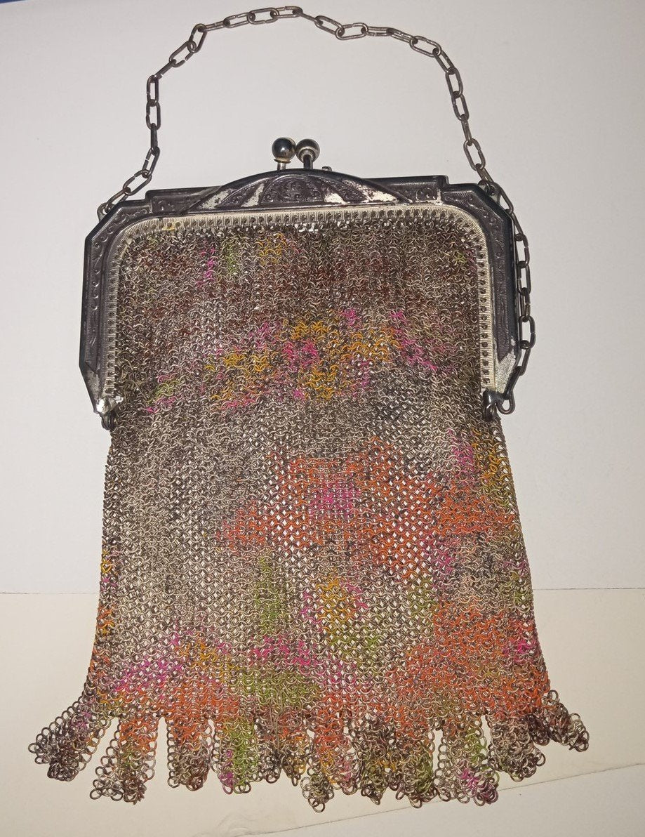 Whiting & Davis Mesh Coin Purse Vintage Collectible Nostalgic Accessory
