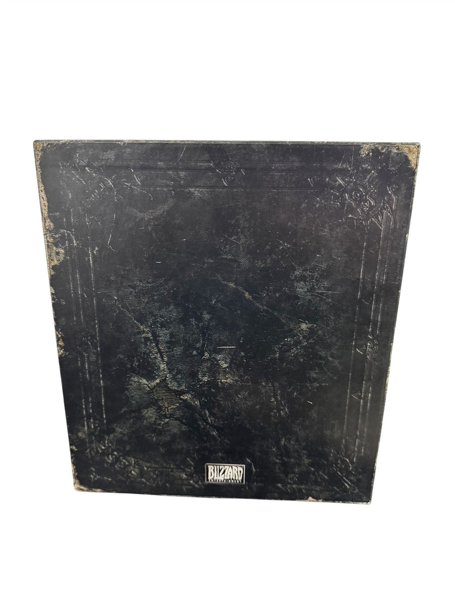 World of Warcraft Cataclysm Collectors Edition No Soundtrack/Game