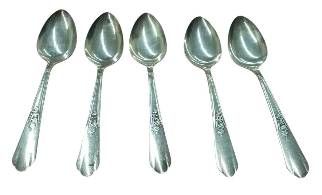 Oneida Encore Silverware Set Of 21 Vintage Collectible Nostalgic Serveware