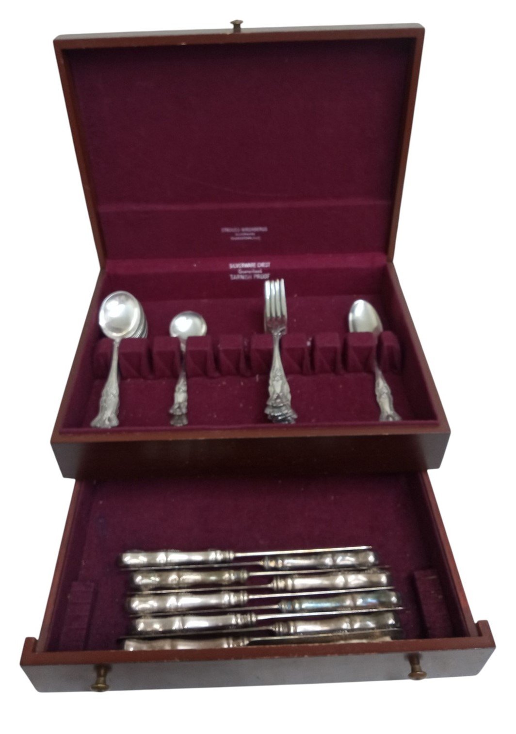Rogers Bros Vintage Grapes Silverware Set Of 32 With Box Vintage Collectible