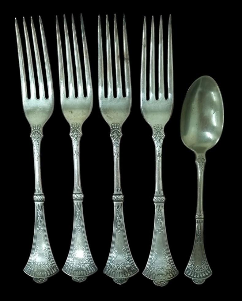 International Silver Rogers Bros Silverware Crown Pattern Set Of 5 Vintage