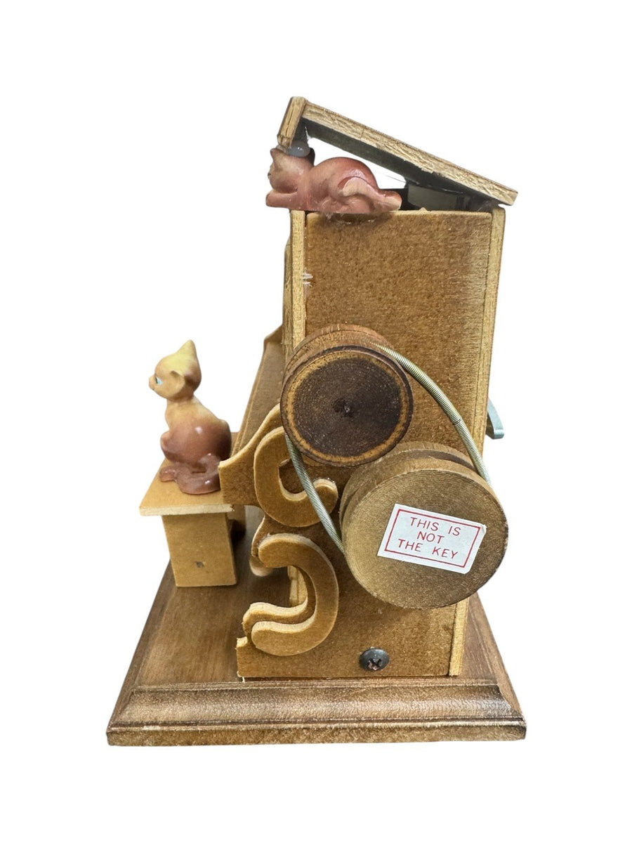 Music Box Vintage Piano and Kittens The Entertainer Craftsmen Wind Up