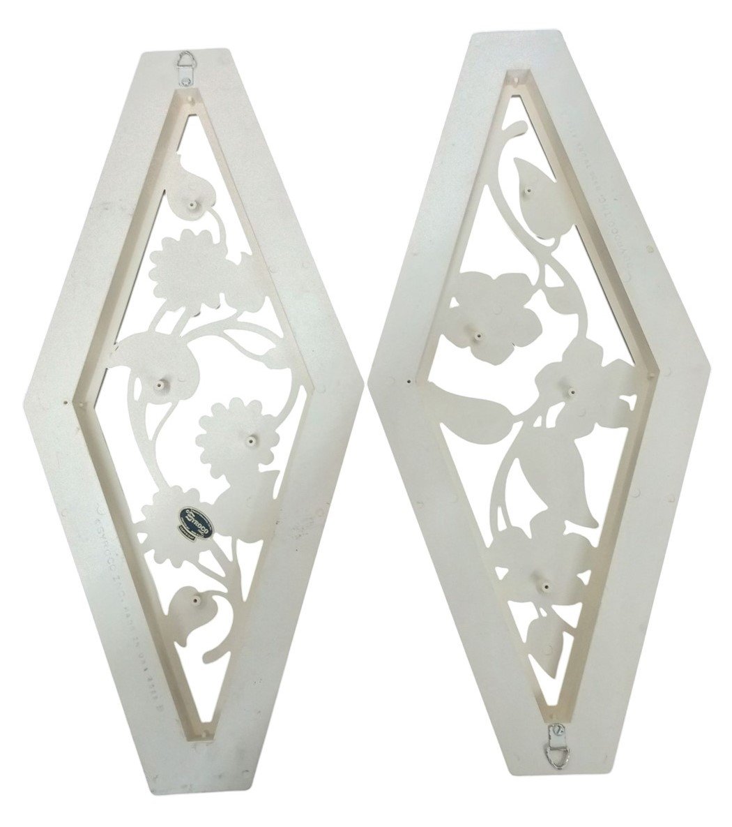 Syroco White Plastic Floral Wall Plaques Set Of 2 Vintage Collectible Nostalgic