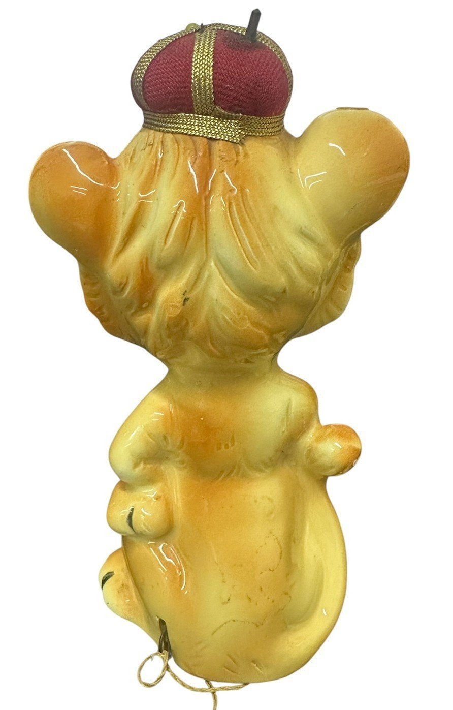 Pin Cushion Crowned Lion Sewing Caddy Vintage Japanese Ceramic Davar 1950s