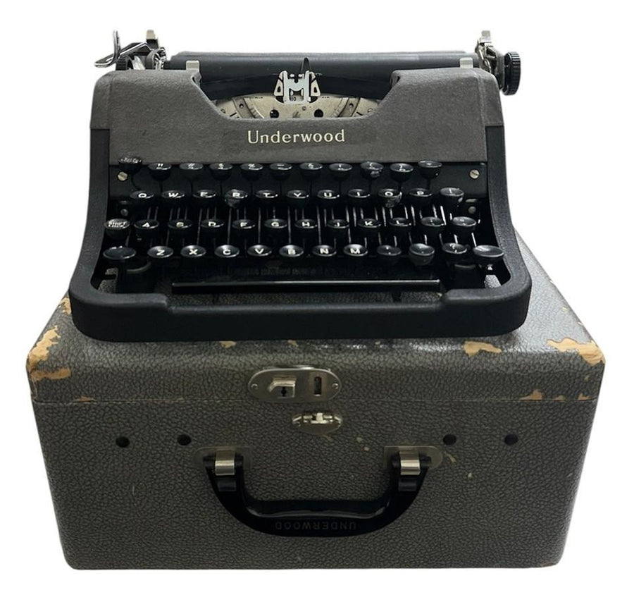 1949 Underwood Leader Portable Typewriter