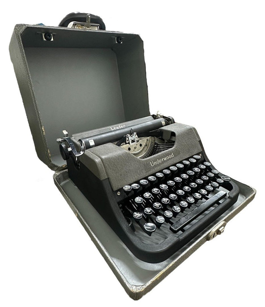 1949 Underwood Leader Portable Typewriter