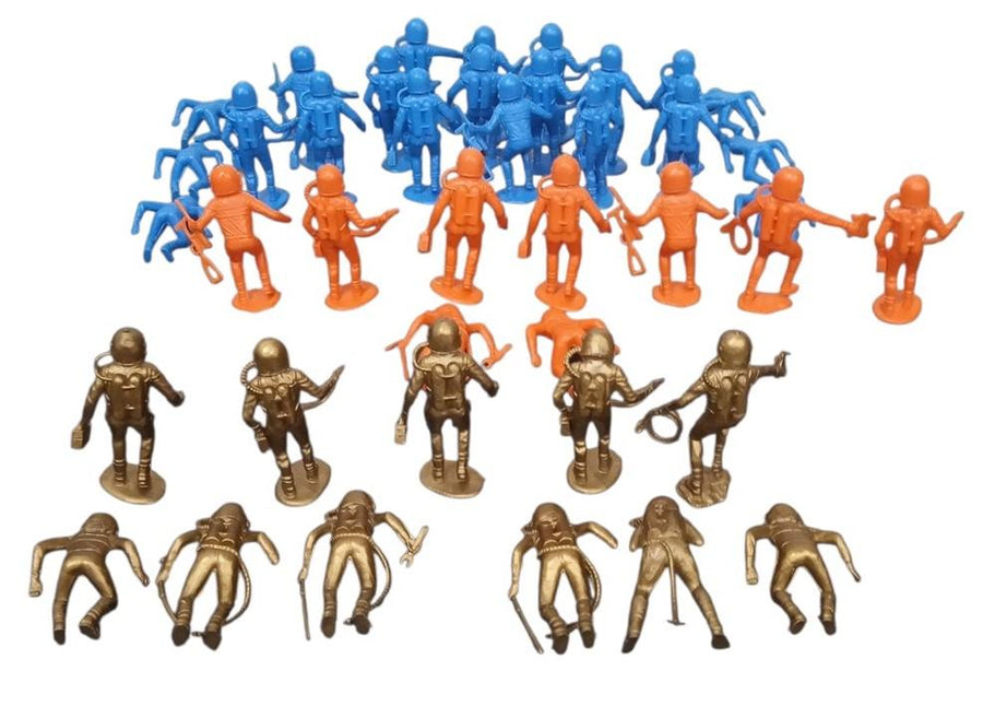 Astronauts MPC Set Of 41 Blue Orange Gold Vintage Collectible Nostalgic 1960s