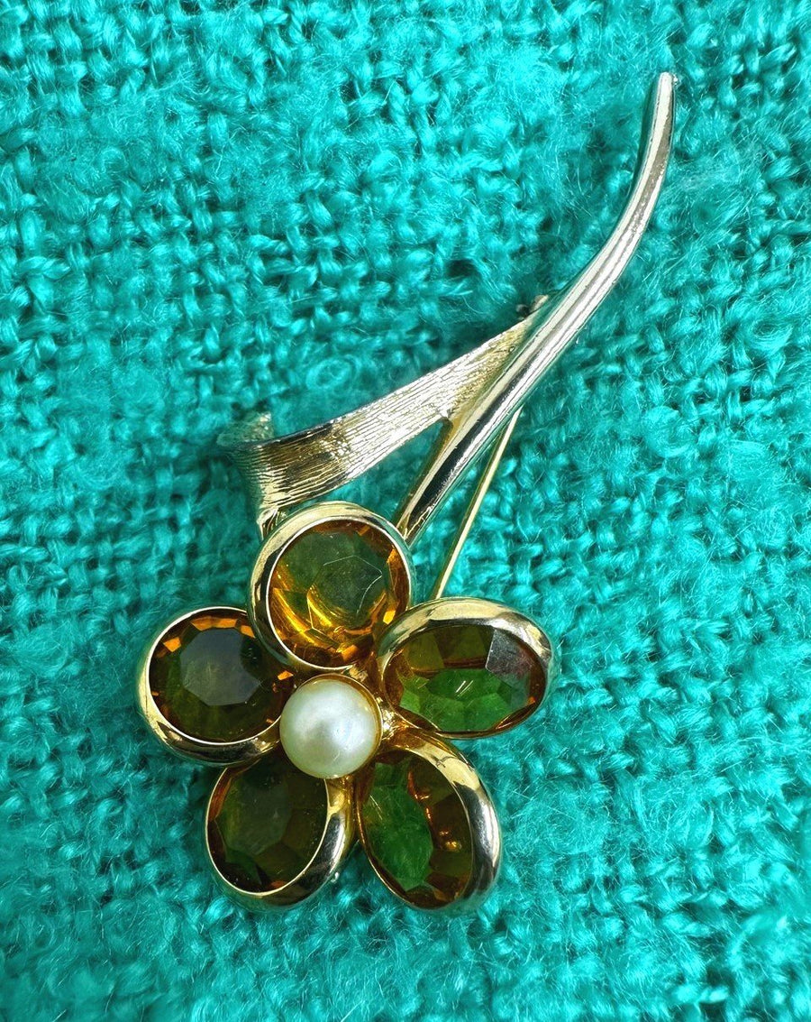 Vintage Sarah Coventry Gold toned Amber and Faux Pearl Flower Brooch