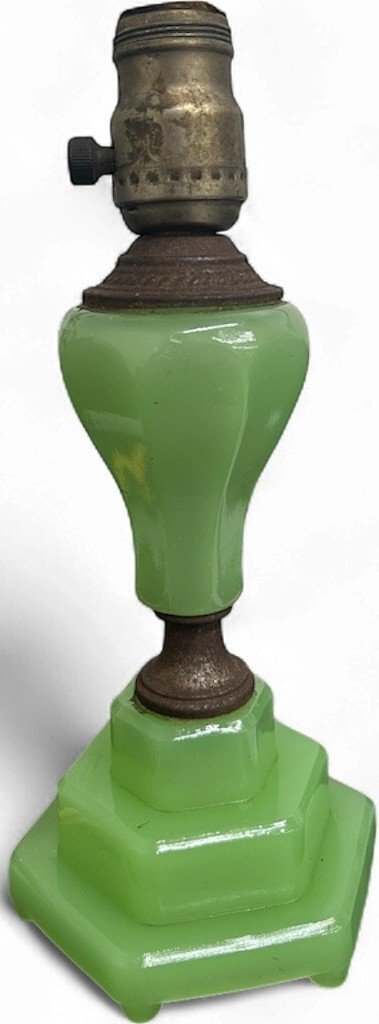 Jadeite 1950s art deco vintage boudoir table lamp