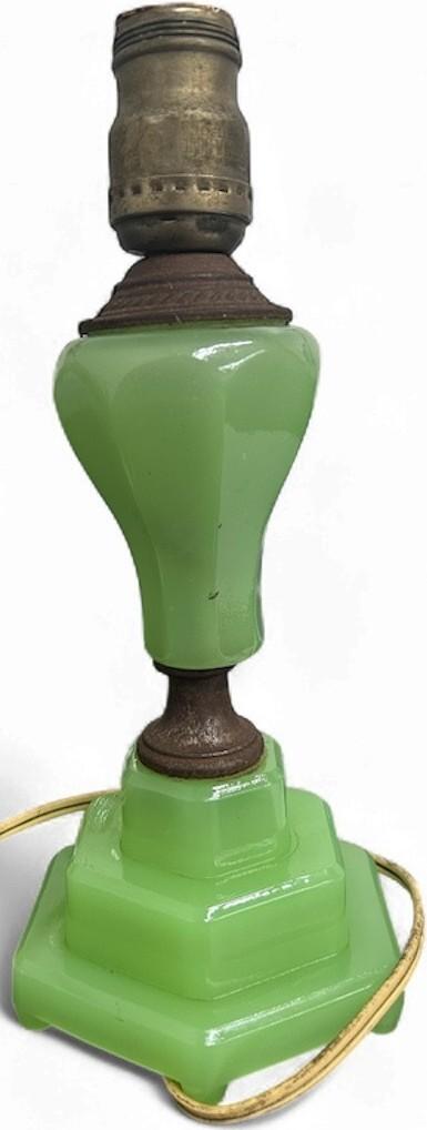 Jadeite 1950s art deco vintage boudoir table lamp