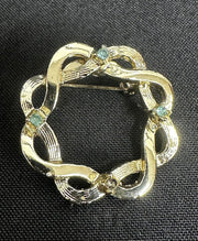 Unsigned Gold Plated Twisted Wreath Brooch