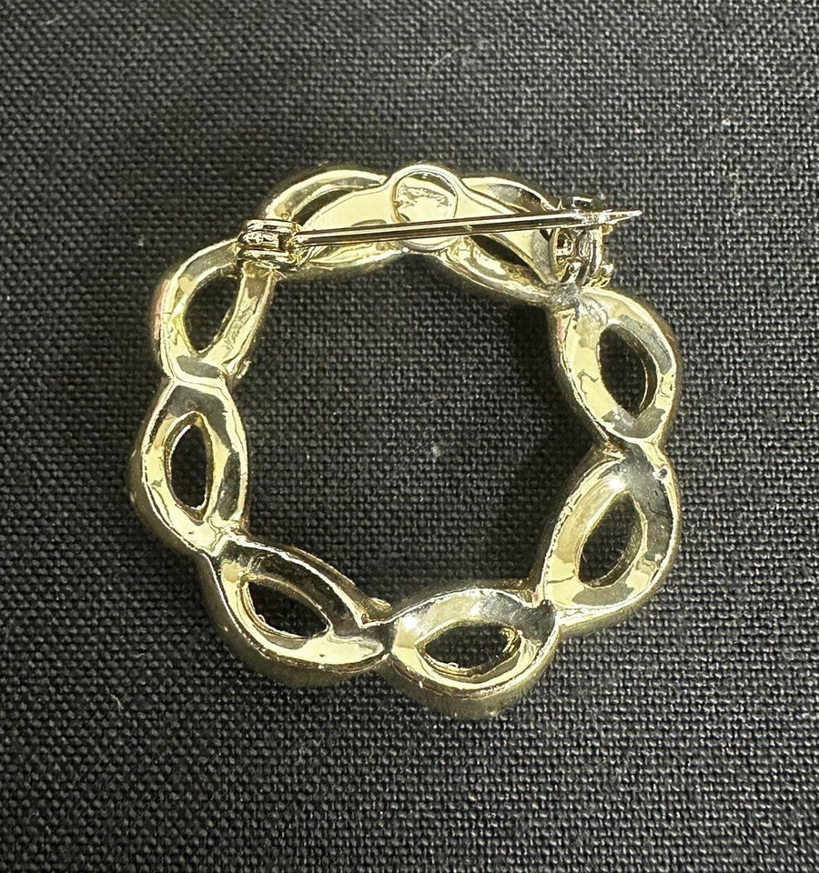 Unsigned Gold Plated Twisted Wreath Brooch