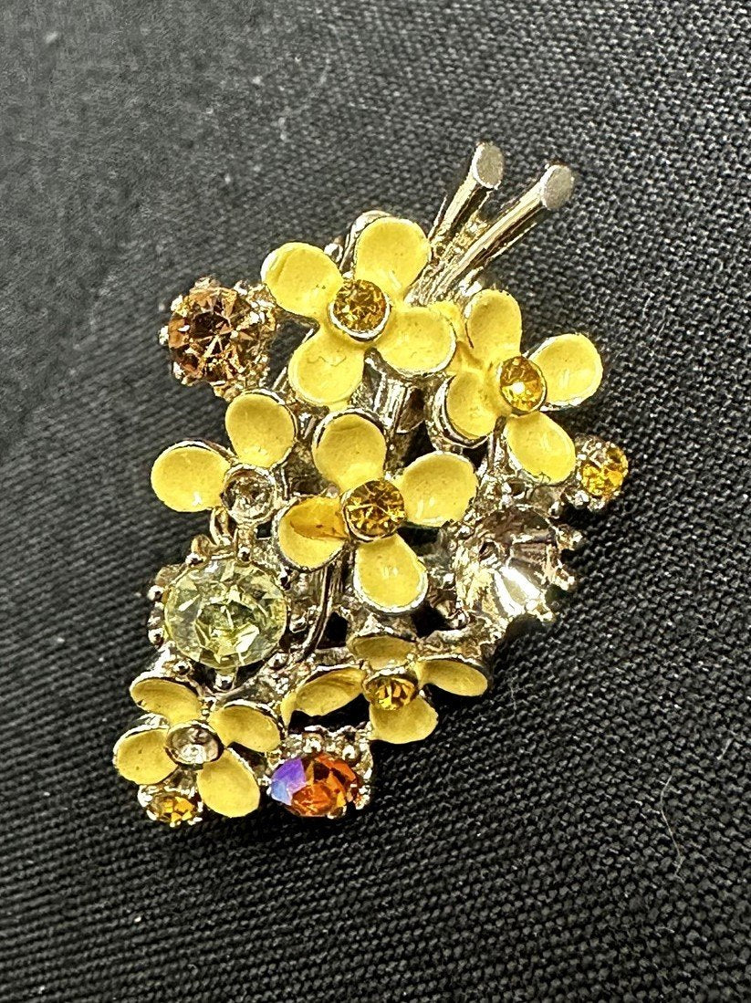 Unsigned Rare Vintage Yellow Flower Cluster Brooch Clip-on w/ Multicolored Rhinestones