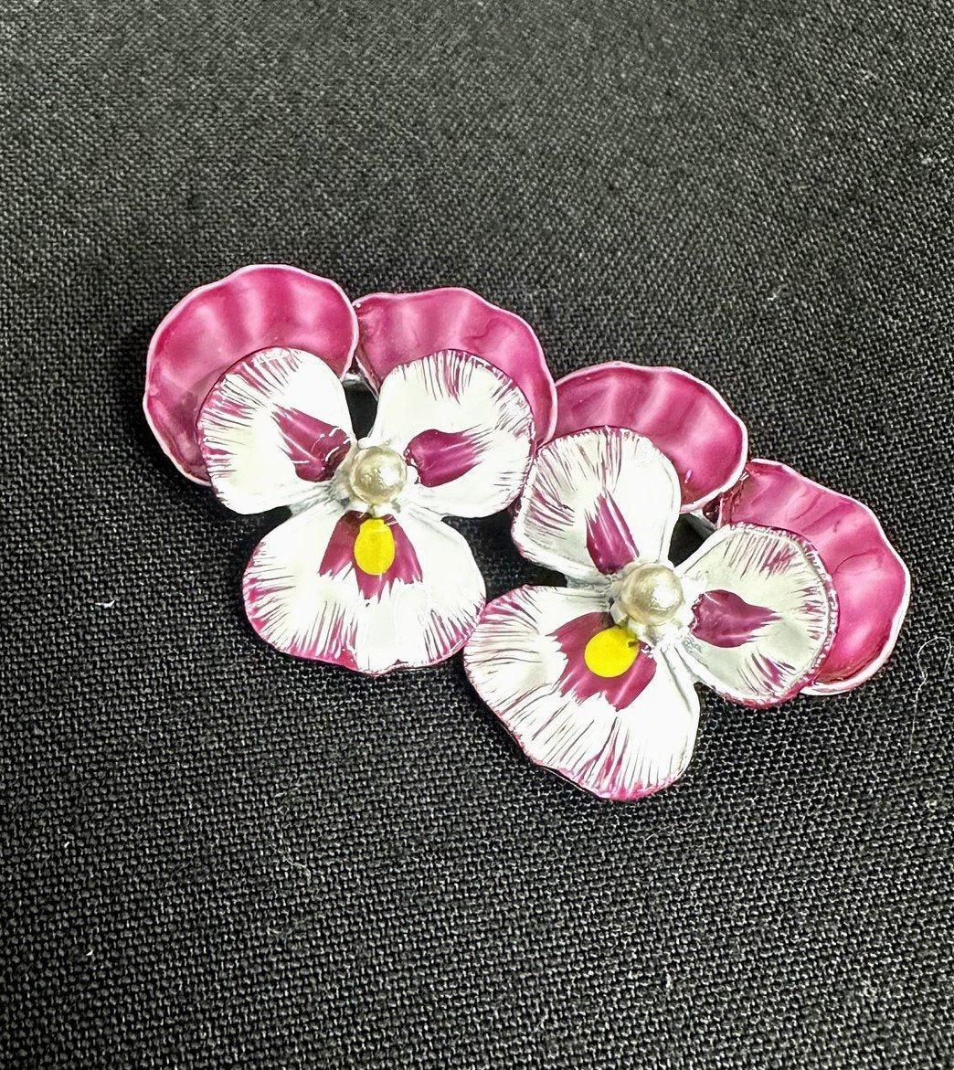 2x Gerry's Vintage Hand Painted Purple and White Pansy Flower Brooches