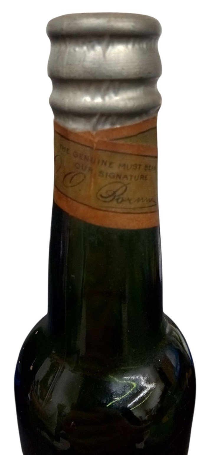 Bottle St.Thomas Bay Rum Sealed Vintage Antique Collectible Nostalgic