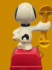 Toy snoopy phone Hasbro entertainment 1966 vintage