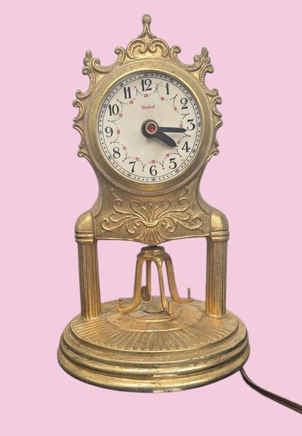 Brass Mid-Century Electric United Corp Vintage Mantel Clock 1940s 1960s