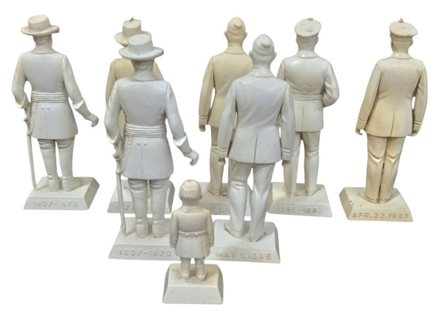 Marx Historical Figures Unpainted Set Of 8 Vintage Collectible Toy 1960s