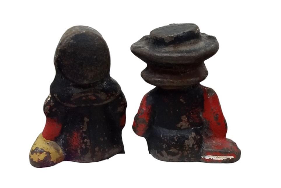 Miniature Cast Iron Amish Couple Figures 2" Rustic Cottagecore Vintage
