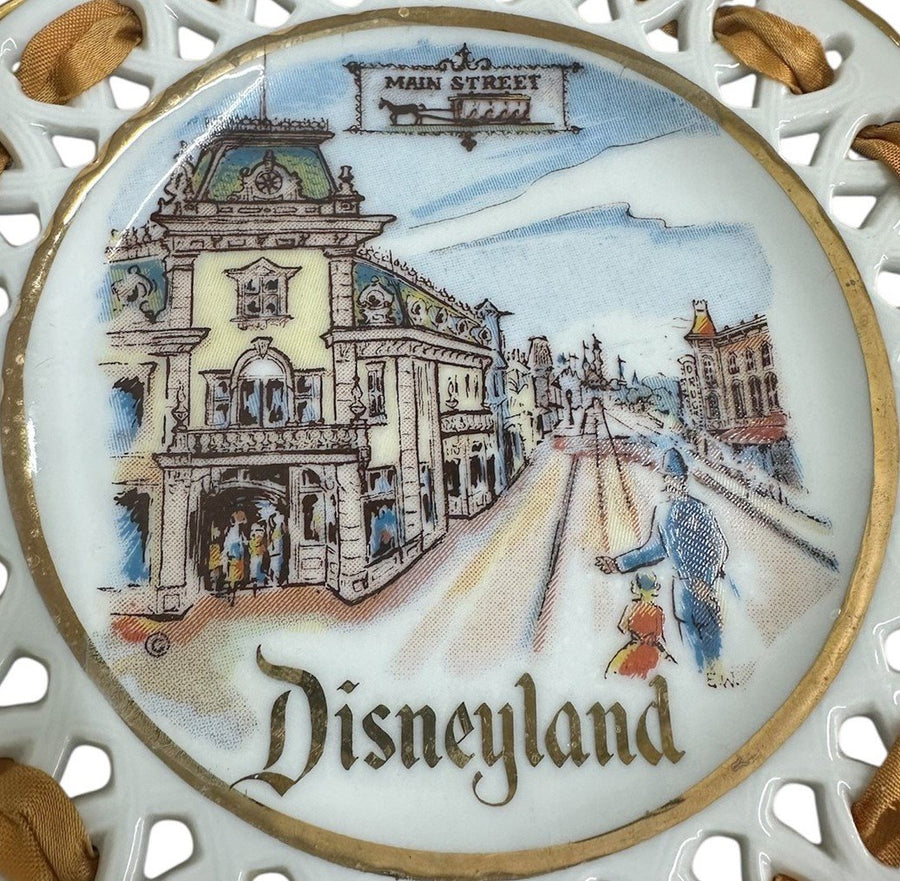 Disneyland Eleanore Welborn RARE 1955 Laced "Main Street" Souvenir Plate