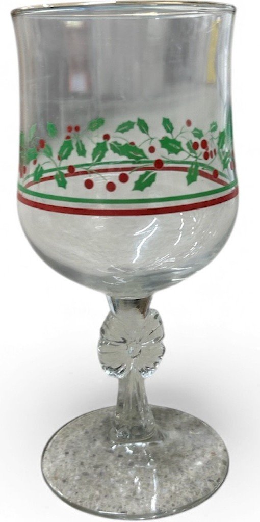 Arby's Libbey Set of 8 Holly Berry Wine Goblet Glass with Gold Rim and Bow