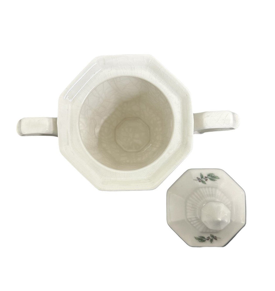 Christmastime Nikko Japan Set of 14 Teacups & 14 Saucers with Sugar and Creamer