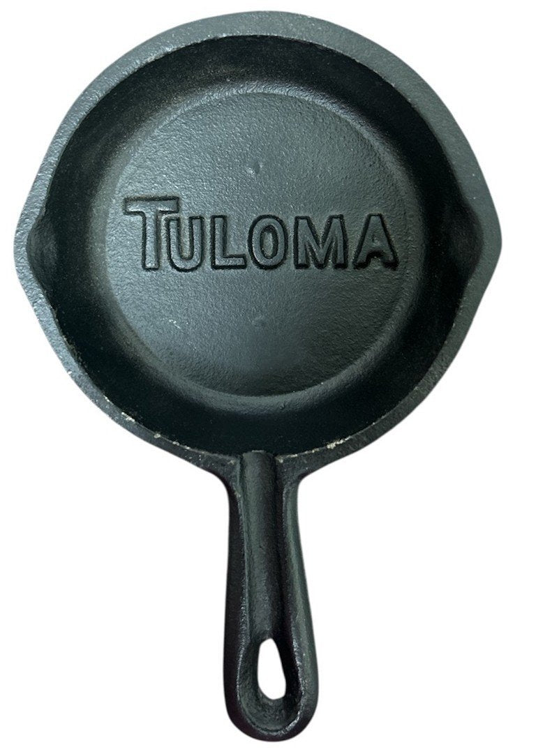 Cast Iron Lot of 4 Tuloma, Holiday Inn, Haag's Hotel, Torcon Skillet Ashtrays