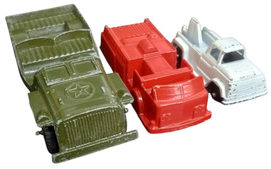 Tootsietoy & Midgetoy Set Of 3 Army Jeep Firetruck Tow Truck Vintage Collectible