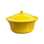 Fiesta - Daffodil Yellow Large Covered Casserole 2.8qt Baker Homer Laughlin HLC Ceramic Dish