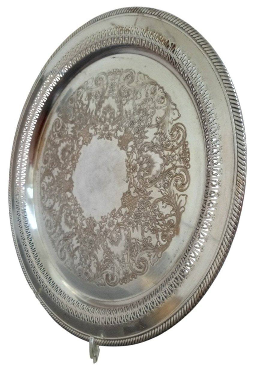 WM Rogers Silverplate Round Platter 15" Vintage Collectible Serveware