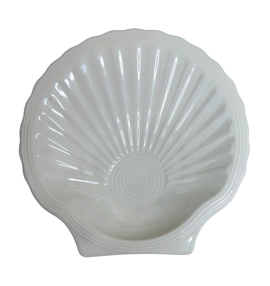 Fiesta - Linen Off-White Shell Shaped Plate Homer Laughlin HLC Ceramic Seashell Dish