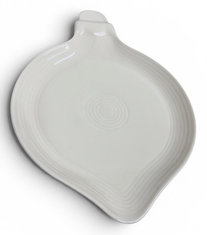 Fiesta - Linen Off-White Ornament Shaped Plate Homer Laughlin HLC Ceramic