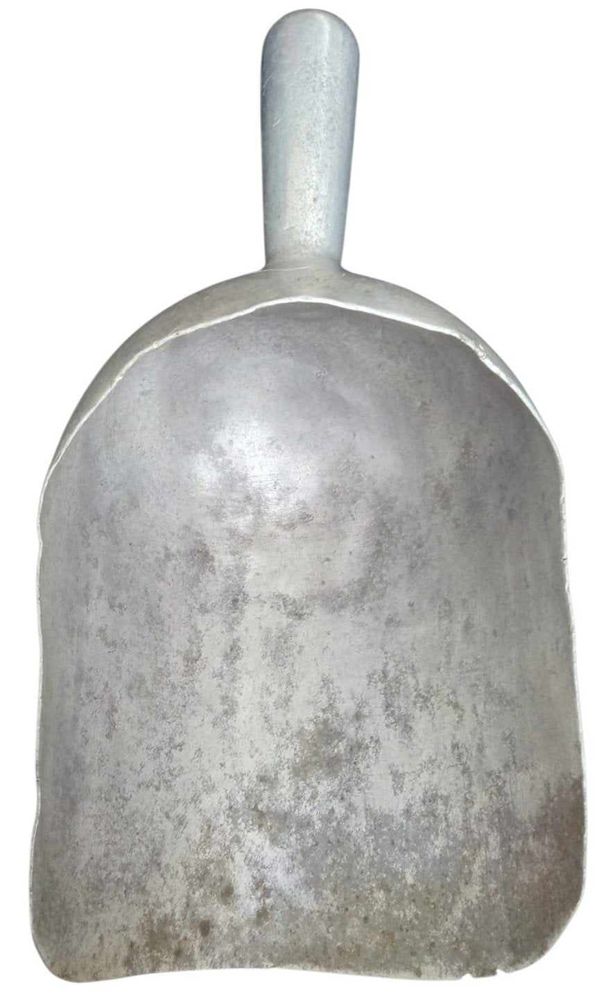 Aluminum Farm Seed/Grain Scoop Likely 1960s Vintage Collectible Equipment