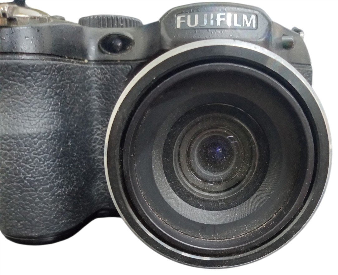 Fujifilm Finepix S2940WM Digital Camera 2011 Retro Collectible Photography