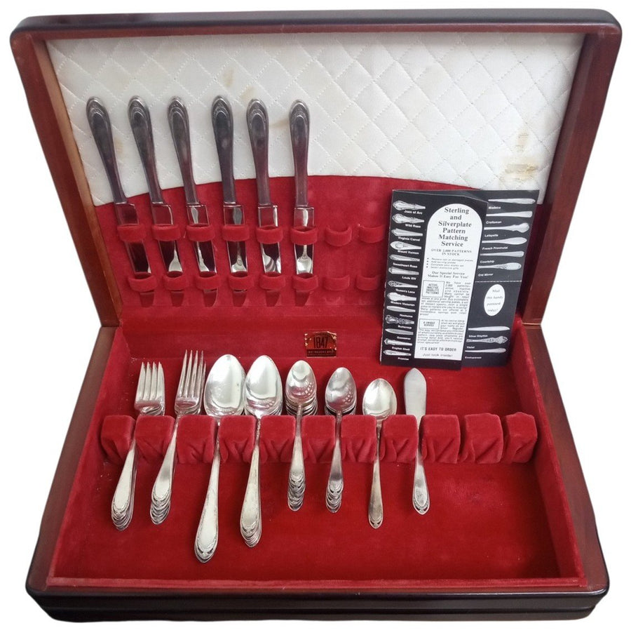 Rogers Bros 1847 Lovelace Silverware Set 42 Pc W/Wooden Case Vintage Collectible