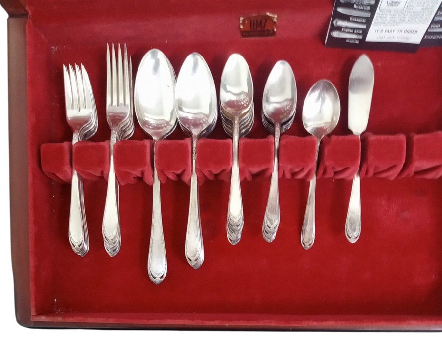 Rogers Bros 1847 Lovelace Silverware Set 42 Pc W/Wooden Case Vintage Collectible