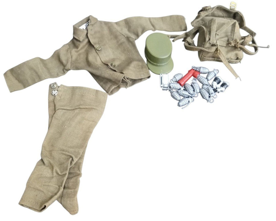Hasbro GI Joe Army Fatigues Outfit W/Backpack & Misc Accessories 1960s Vintage