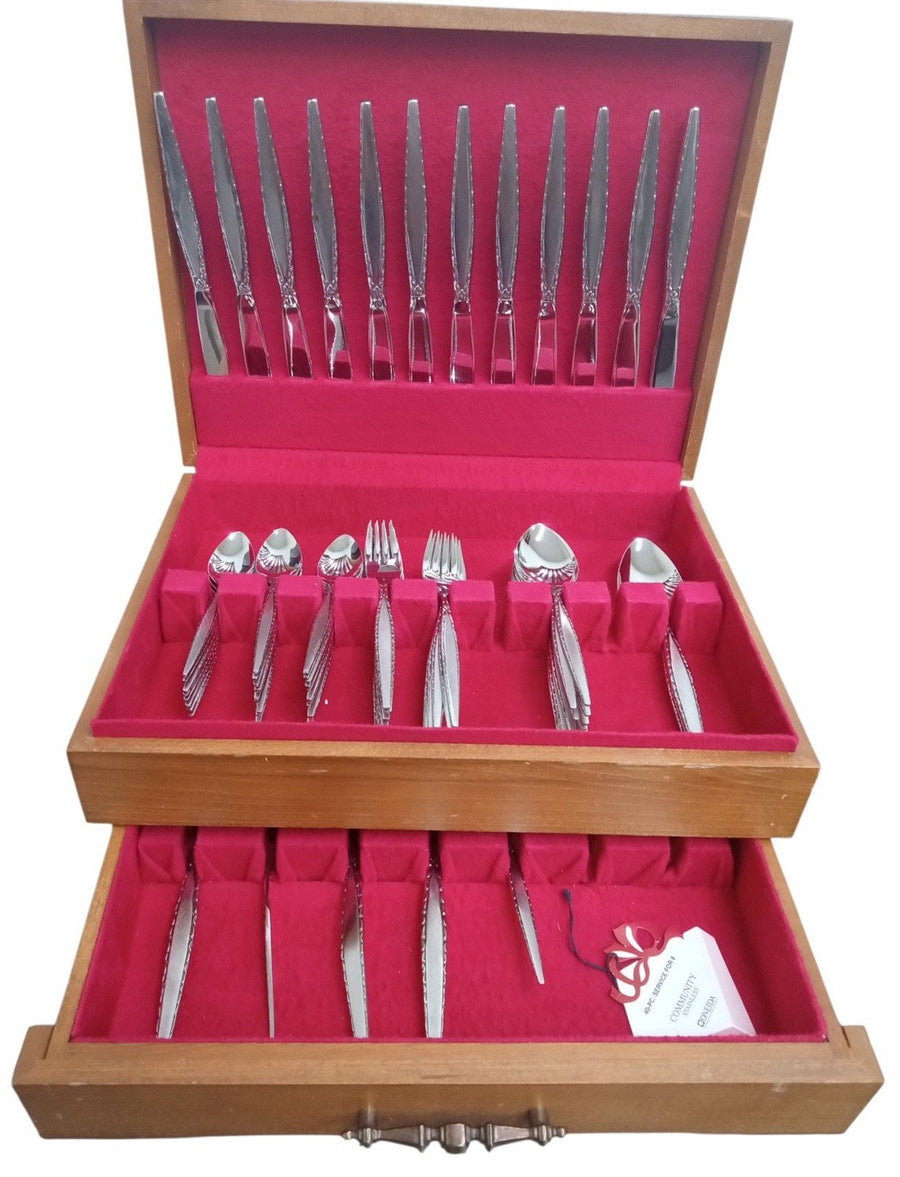 Oneida Stainless Steel Venetia Flatware Set 85 Pc W/Box Vintage Collectible