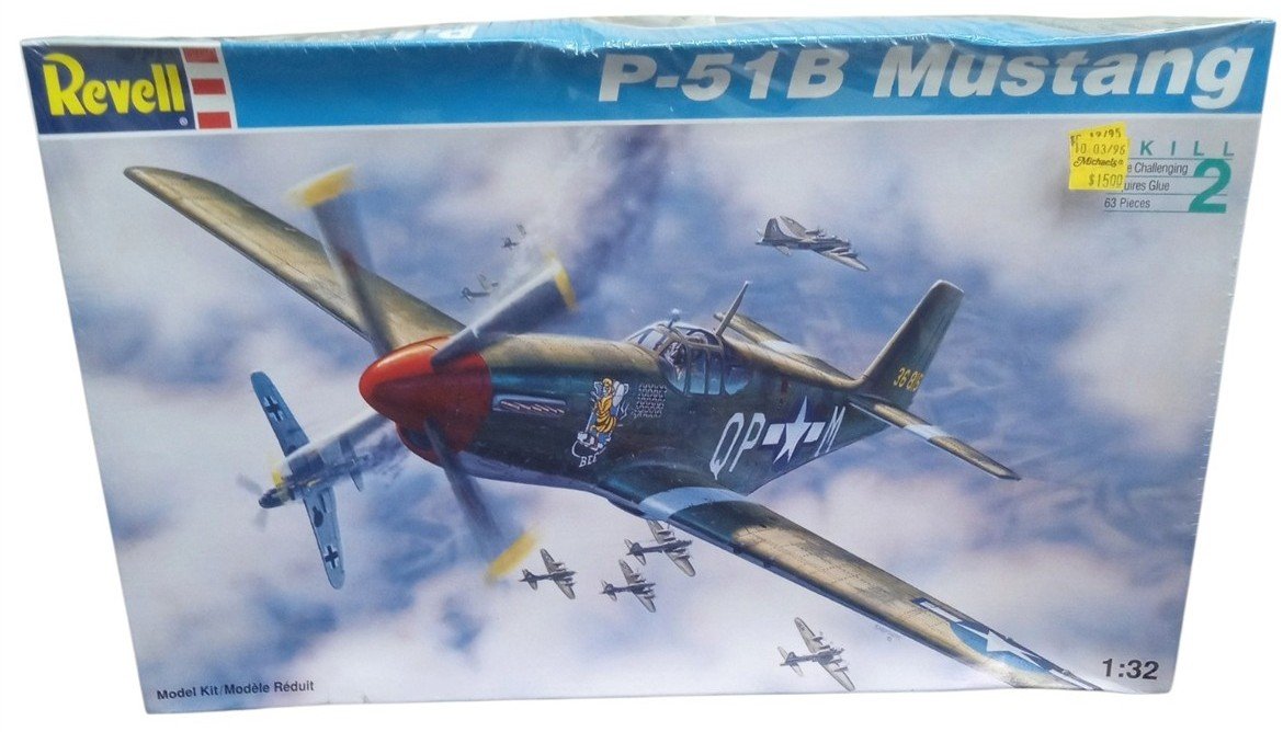 Revell P-51B Mustang Model Airplane Sealed 1990s Vintage Retro Collectible